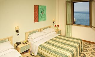 Jonic Hotel Mazzaro'