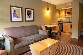 The Fox Hotel and Suites