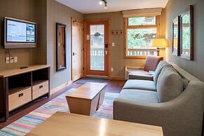 The Fox Hotel and Suites