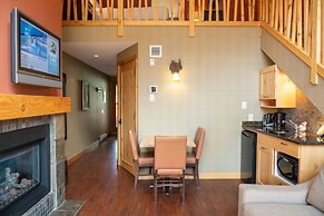 The Fox Hotel and Suites