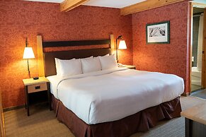 The Fox Hotel and Suites