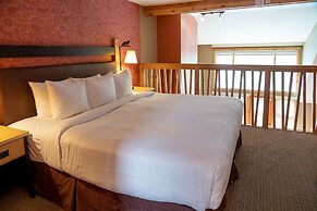 The Fox Hotel and Suites