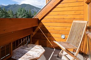 The Fox Hotel and Suites