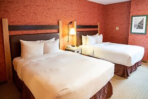 The Fox Hotel and Suites