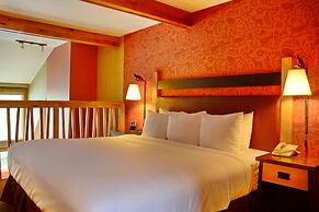 The Fox Hotel and Suites