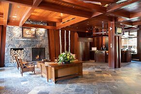 The Fox Hotel and Suites