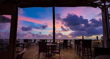 Sun Tower Hotel & Suites on the Beach