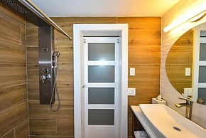 Sun Tower Hotel & Suites on the Beach