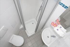 Hotel - Pension Cortina