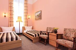 Hotel - Pension Cortina