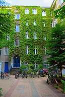 Hotel - Pension Cortina