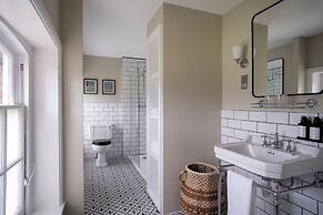 Warbrook House Heritage Hotel