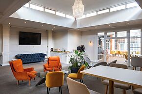 Warbrook House Heritage Hotel