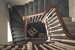 Warbrook House Heritage Hotel