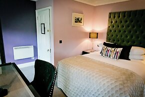 Warbrook House Heritage Hotel
