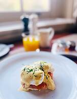 Warbrook House Heritage Hotel