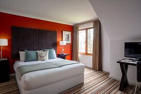 Warbrook House Heritage Hotel