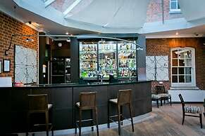 Warbrook House Heritage Hotel