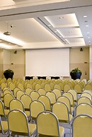 Starhotels Grand Milan