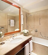 Starhotels Grand Milan