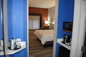Holiday Inn Express & Suites McPherson by IHG