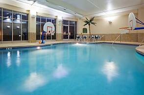 Holiday Inn Madison at The American Center by IHG