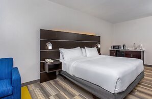 Holiday Inn Express & Suites Morristown by IHG