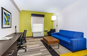 Holiday Inn Express & Suites Morristown by IHG