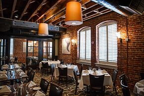 Craddock Terry Hotel, Lynchburg, a Tribute Portfolio Hotel