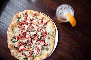 Craddock Terry Hotel, Lynchburg, a Tribute Portfolio Hotel