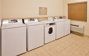 Candlewood Suites Springfield by IHG