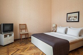 Tsentralnaya Hotel