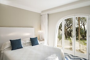 Costa Del Capitano Seaside Villas