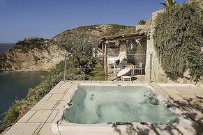 Costa Del Capitano Seaside Villas