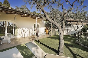 Costa Del Capitano Seaside Villas