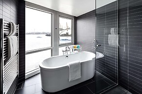 Radisson Blu Hotel, London Canary Wharf East