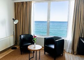 Radisson Blu Acqua Hotel & Spa Concon