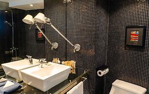 Radisson Blu Acqua Hotel & Spa Concon