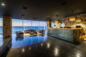 Radisson Blu Acqua Hotel & Spa Concon