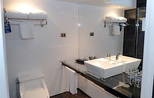 Radisson Blu Acqua Hotel & Spa Concon