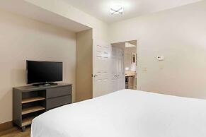 Country Inn & Suites by Radisson, Columbia, MO