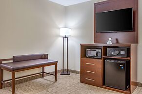 Comfort Suites Savannah Gateway I-95