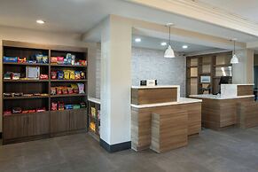 Fairfield Inn & Suites by Marriott Lafayette South