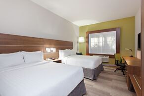 Holiday Inn Express & Suites Corona by IHG