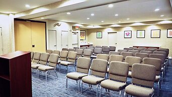 Holiday Inn Express & Suites Corona by IHG
