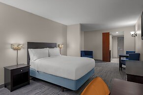 Holiday Inn Express & Suites Kendall by IHG
