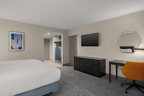 Holiday Inn Express & Suites Kendall by IHG