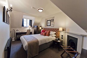 De Vere Horsley Estate