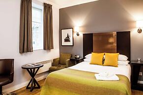 De Vere Horsley Estate