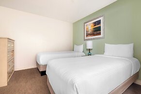 Hilton Vacation Club Riviera Beach & Shores